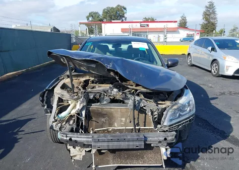 2017 Honda Accord Lx z USA, uszkodzony, nr VIN 1HGCR2F32HA143538